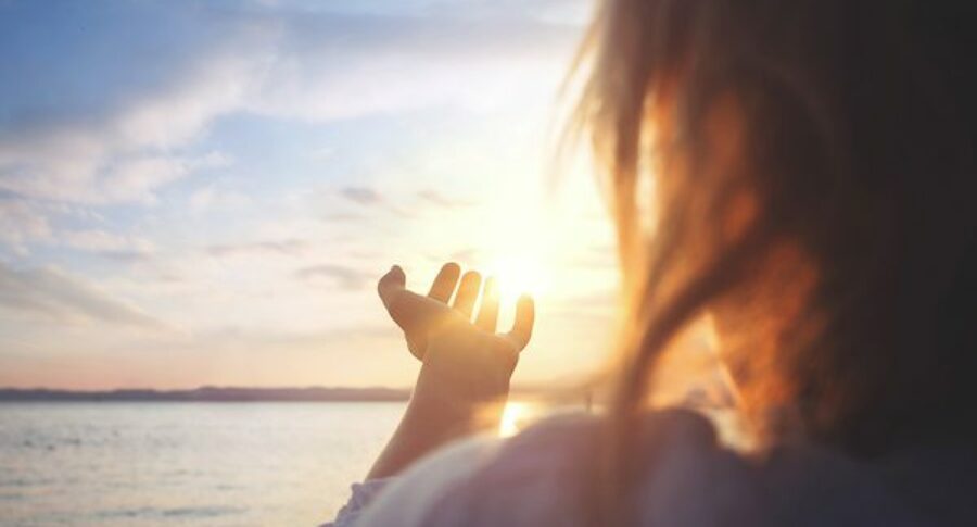 Pretending to be happy makes other people miserable