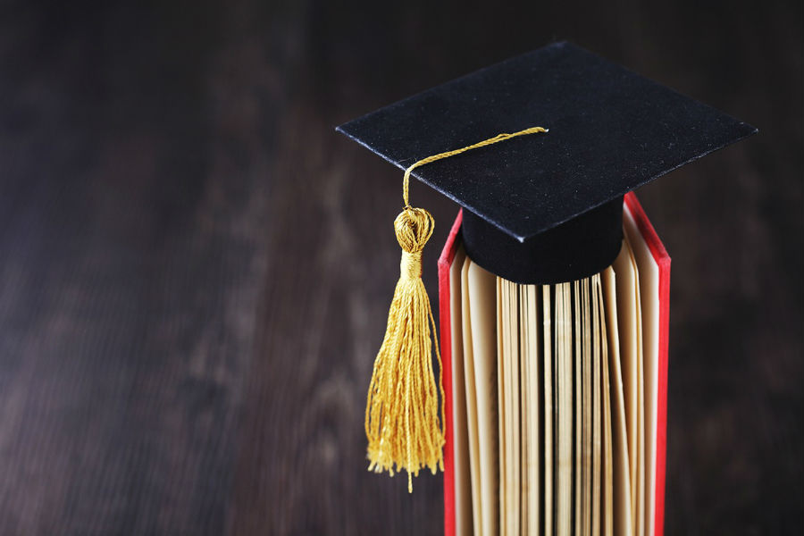 Leadership Eastside’s CEO James Whitfield addresses Saybrook grads